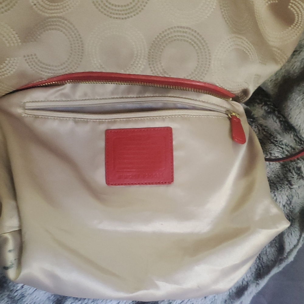 Coach Ashley Dotted Op Convertible Tan Red Bag Signature C Detail Sze 14.5 X 9.5 - Picture 13 of 14